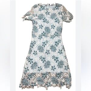 Elie Tahari scalloped white blue floral overlay lace cocktail dress size 12 NWT